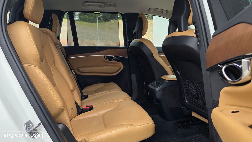 Volvo XC 90 2.0 D4 Momentum - 31