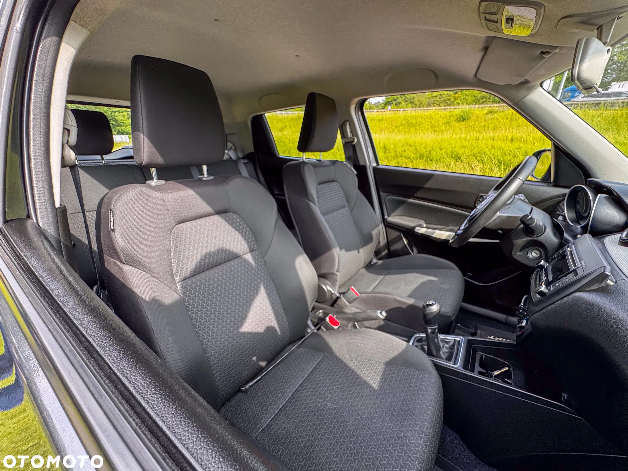 Suzuki Swift 1.2 Premium - 19