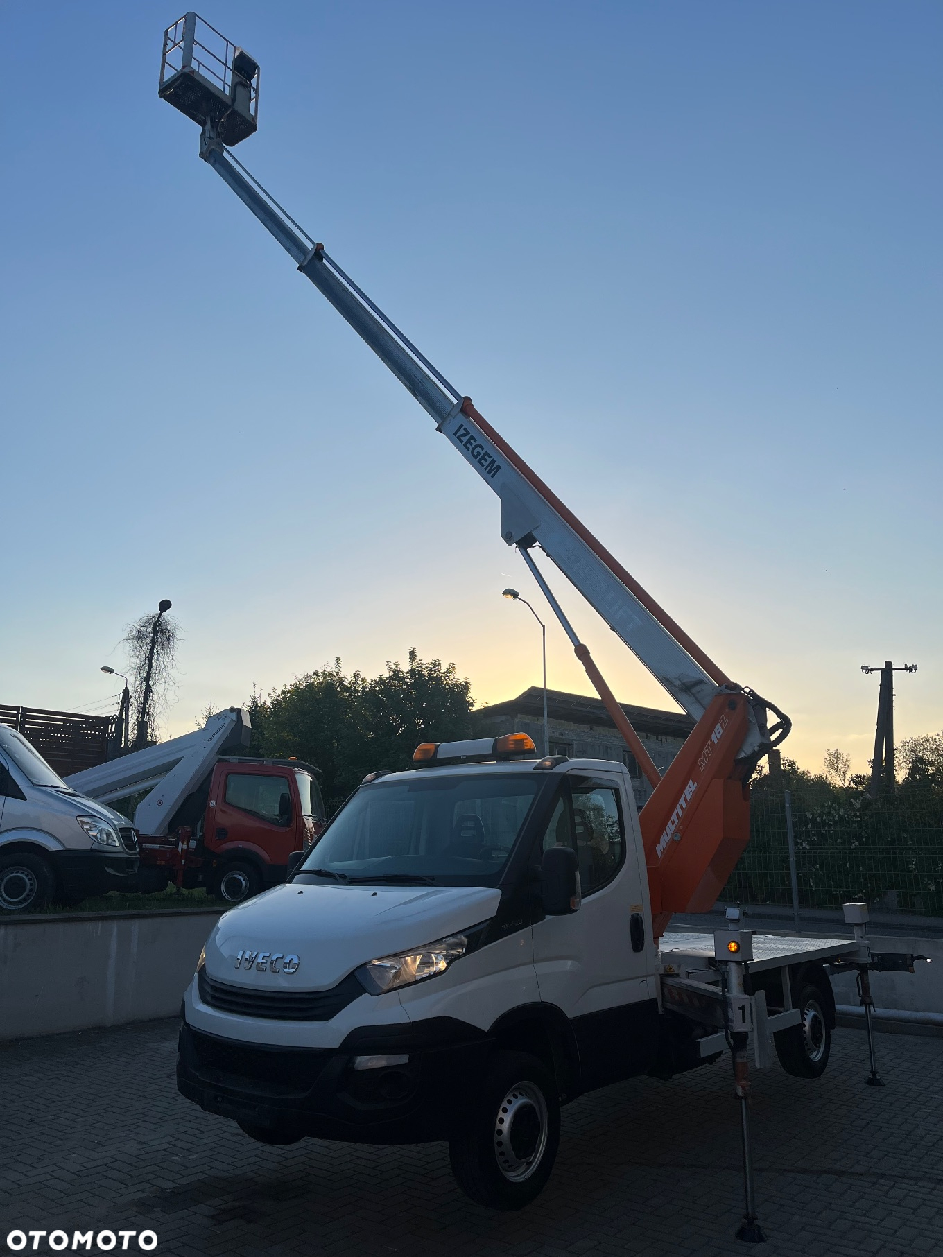 Iveco Podnośnik Koszowy Zwyżka 18 metrów Multitel MT182 Kosz 250KG!!! 13 M w Bok ! UDT BDB Stan jak Wumag Ruthmann GSR - 17