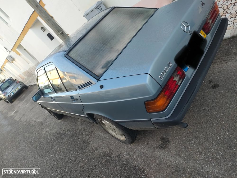 Mercedes-Benz W201 (1982-1993) 190 D 2.0 - 8