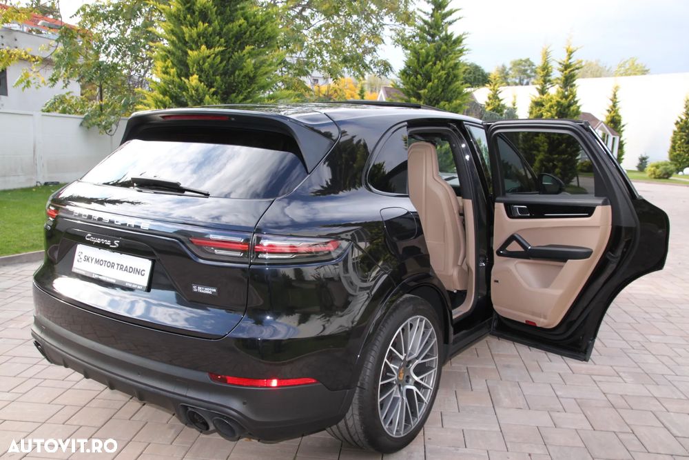 Porsche Cayenne 2018 photo 2