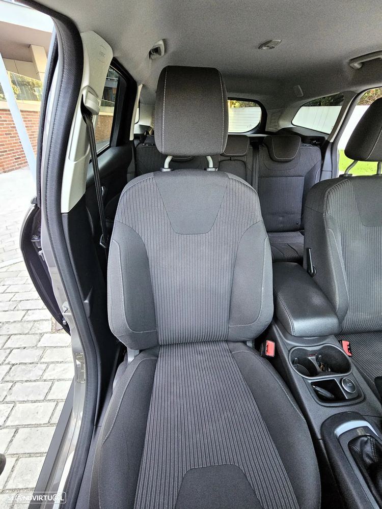 Ford Focus SW 1.6 TDCi Titanium - 18
