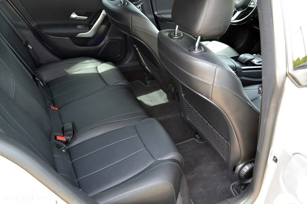 Mercedes-Benz CLA - 21