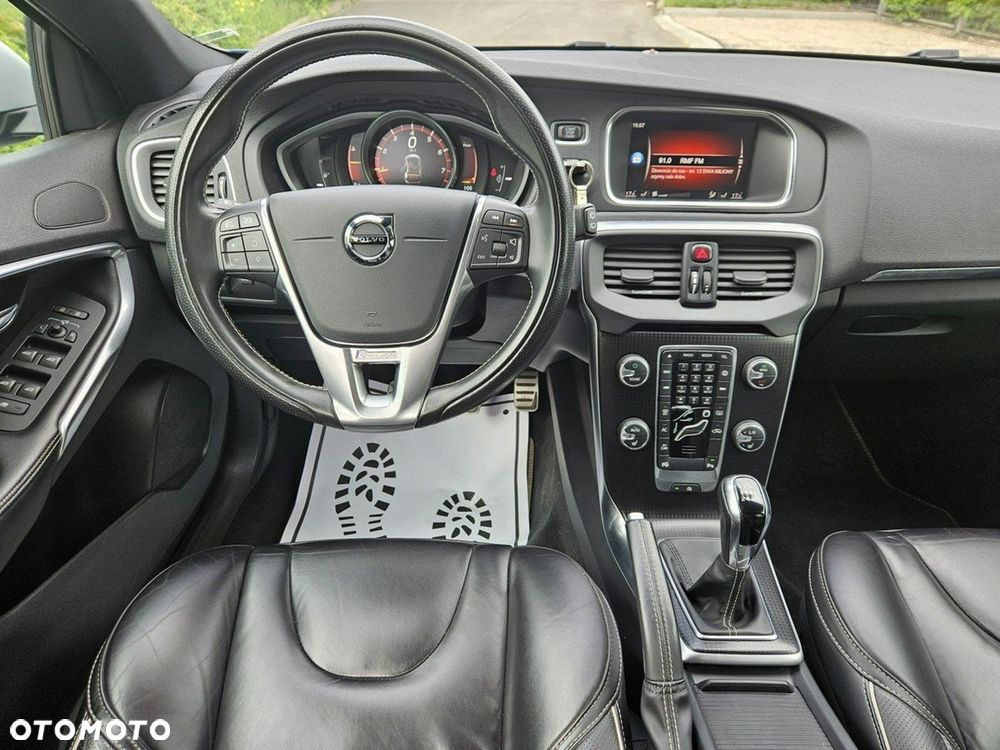 Volvo V40 T2 RDesign - 11
