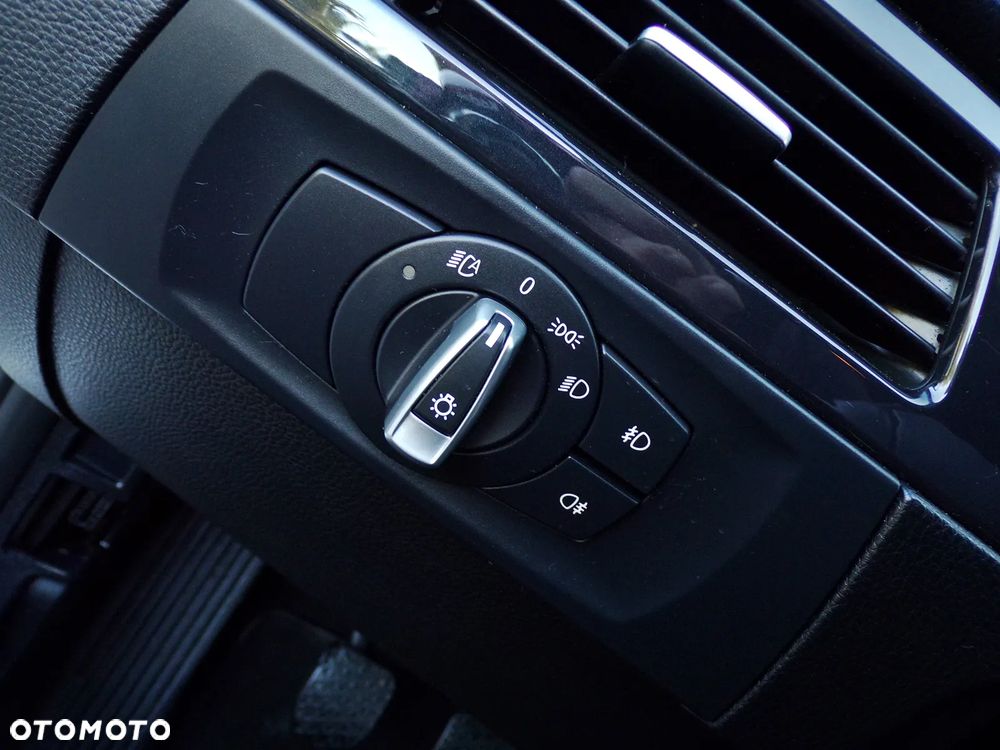 BMW Seria 3 - 18