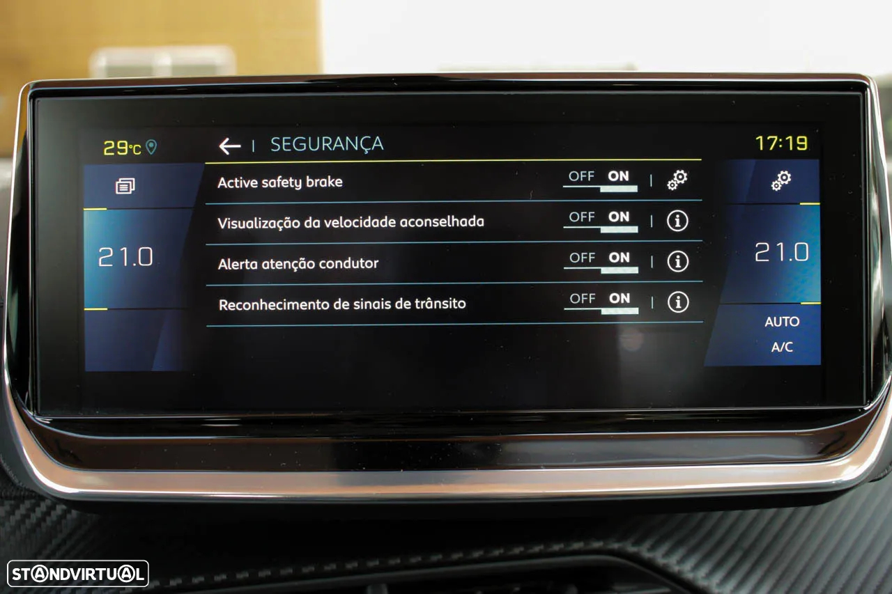 Peugeot e-208 50 kWh Allure - 31
