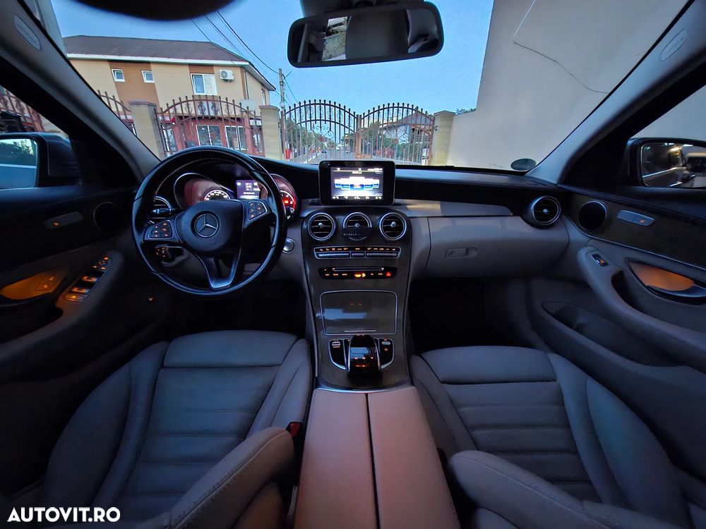 Mercedes-Benz C - 8