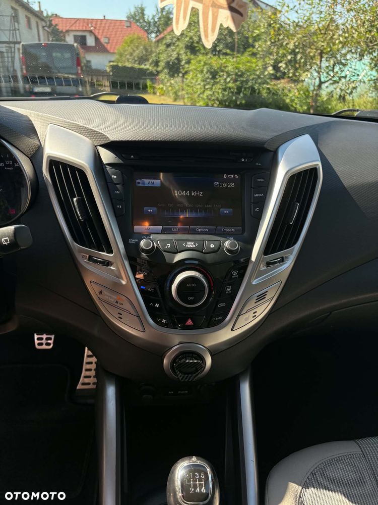 Hyundai Veloster 1.6 GDI Premium - 14