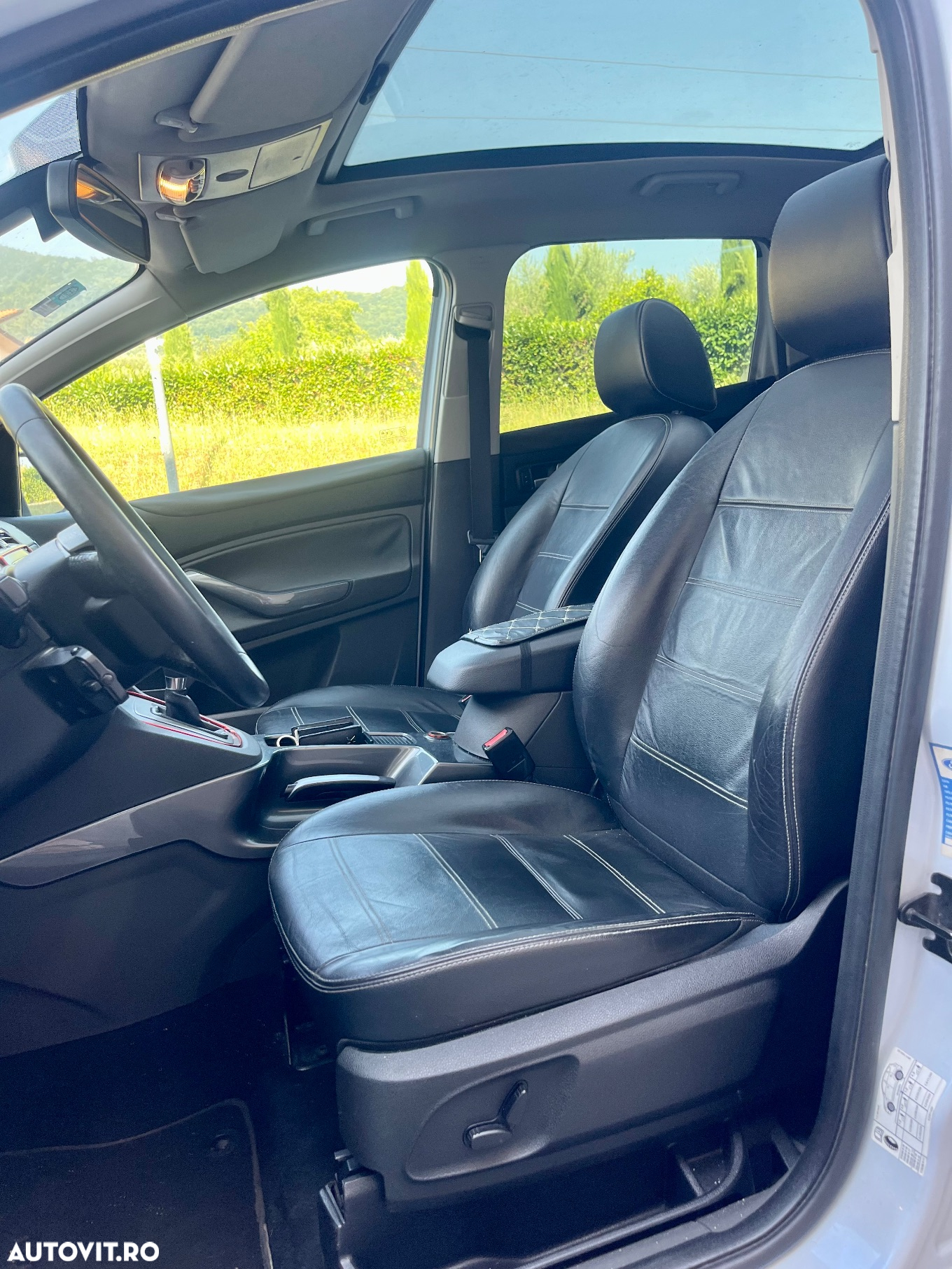 Ford Kuga 2.0 TDCi 4WD Powershift Titanium - 8