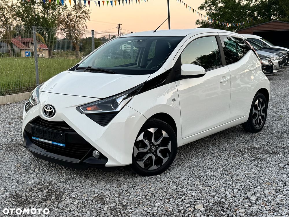 Toyota Aygo x.shift x-play connect - 3