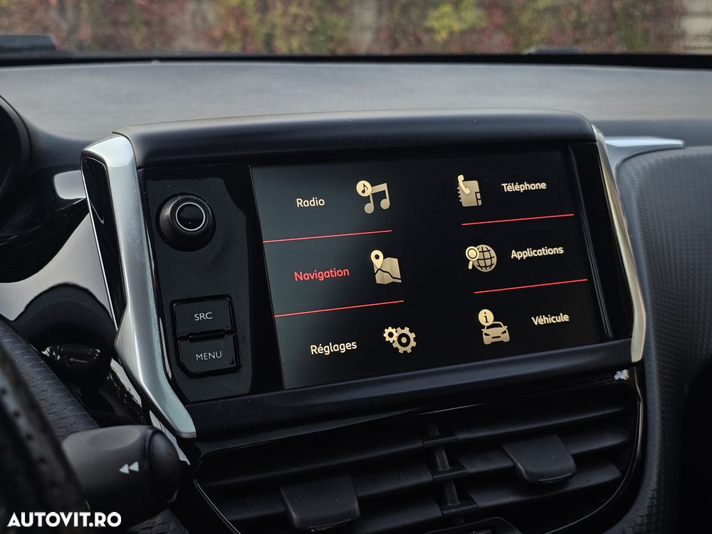 Peugeot 2008 - 13