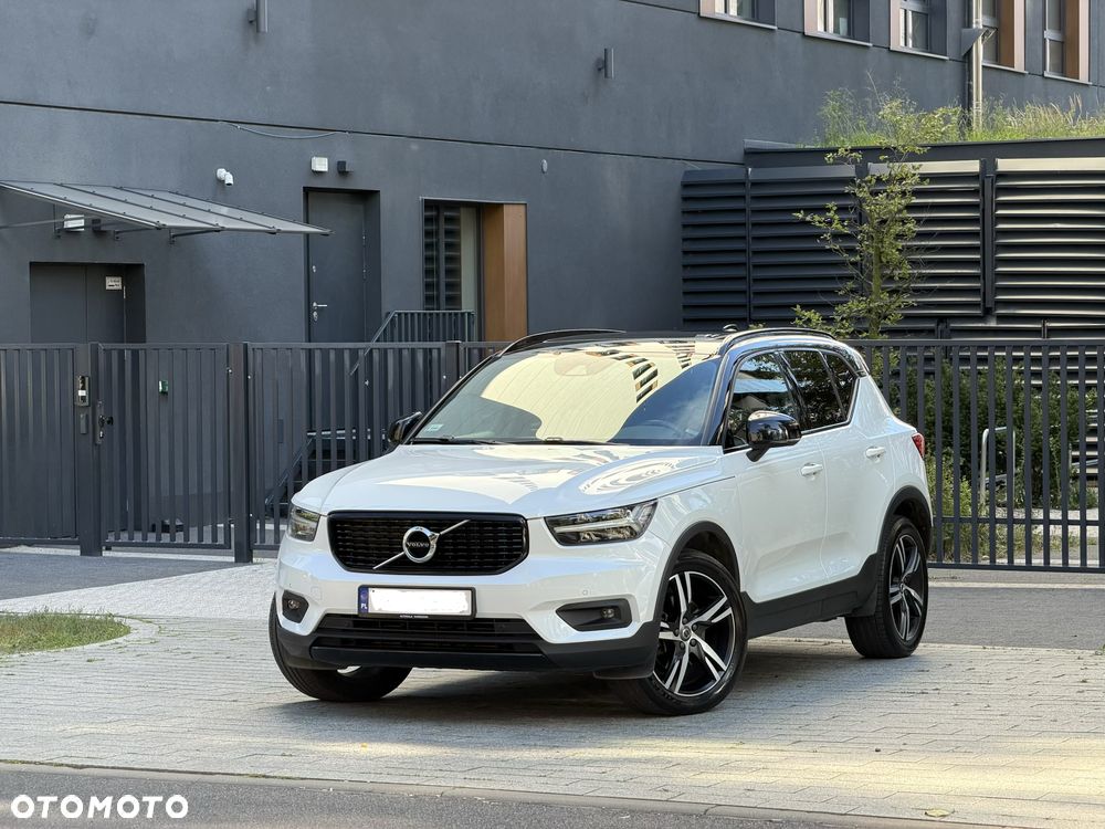 Volvo XC 40 D4 AWD R-Design - 3