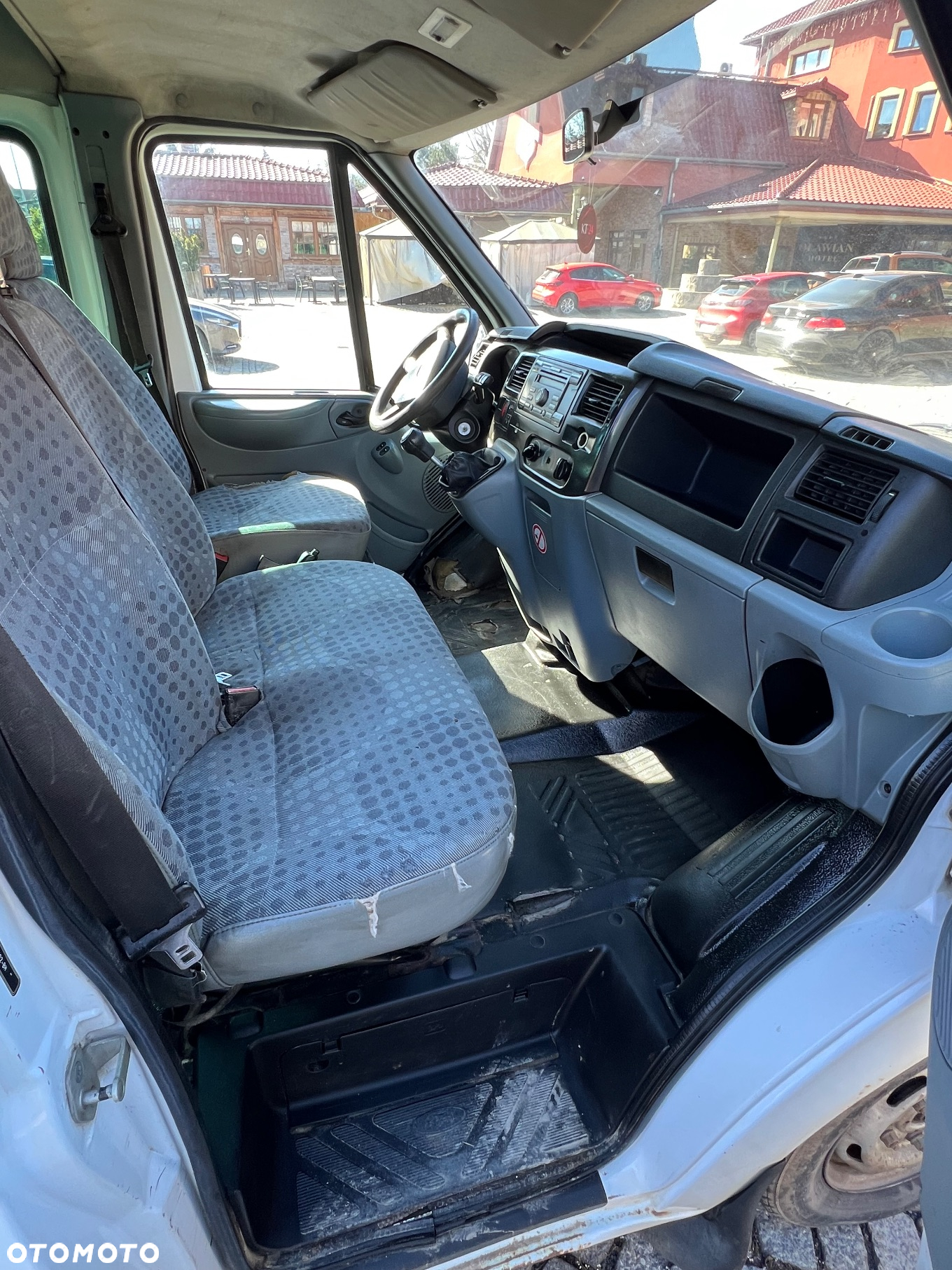 Ford Transit - 9