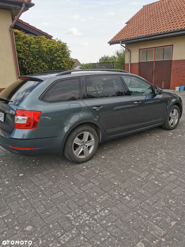 Skoda Octavia 1.6 TDI Ambition - 4
