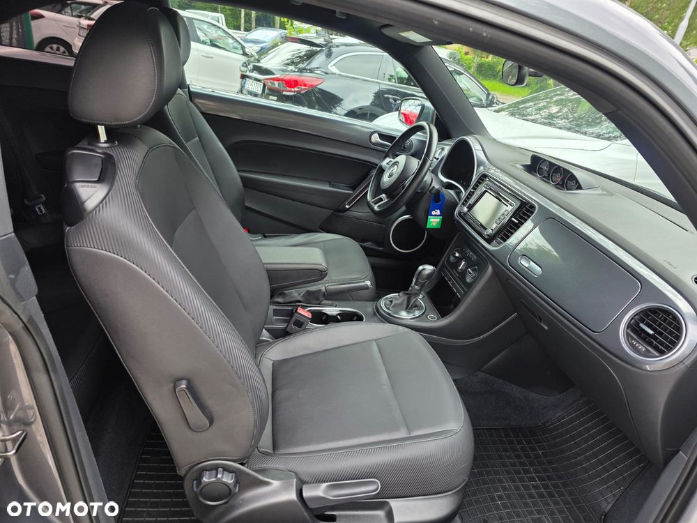 Volkswagen Beetle 2.0 TDI DSG DPF Exclusive Design - 17