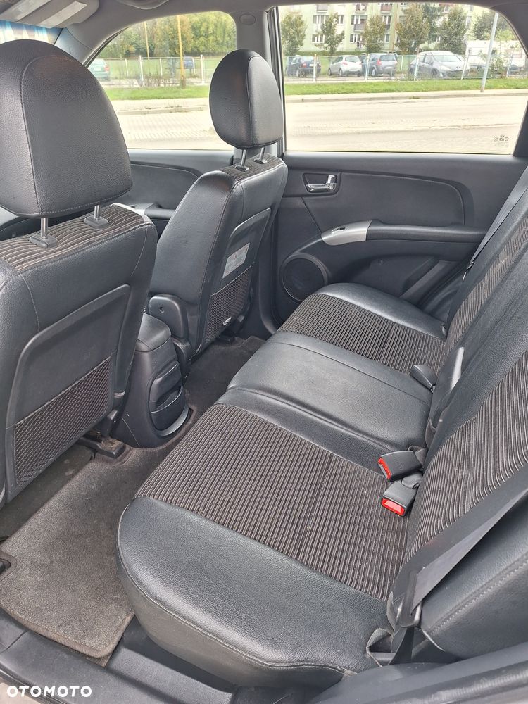 Kia Sportage 2.0 Expedition - 11