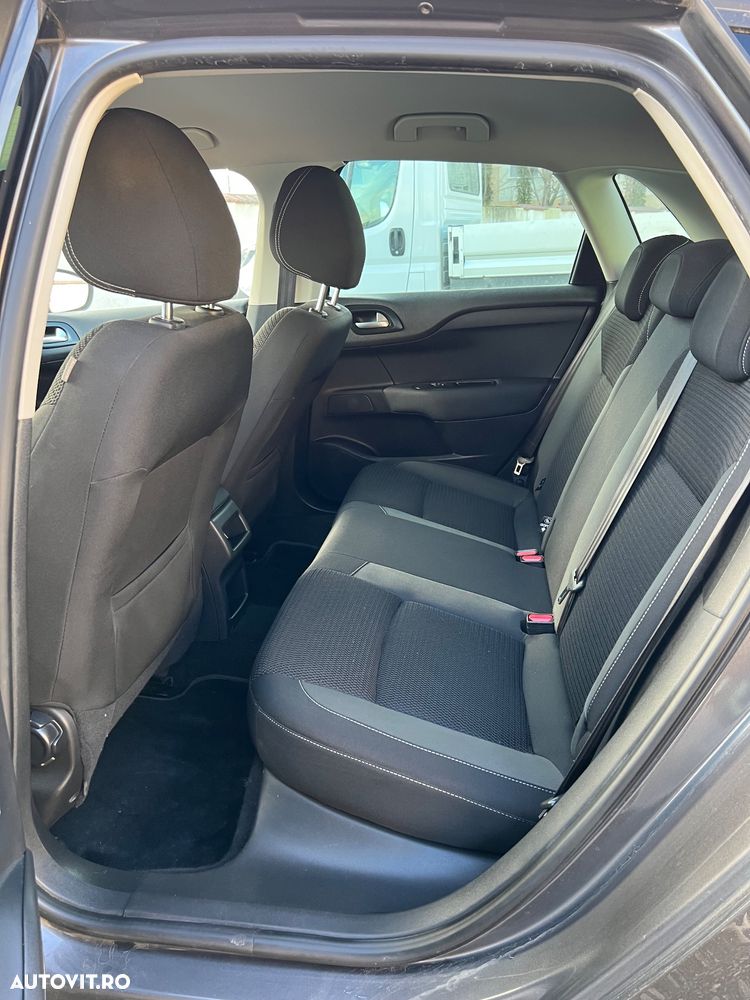 Citroën C4 PureTech 110 Live - 6