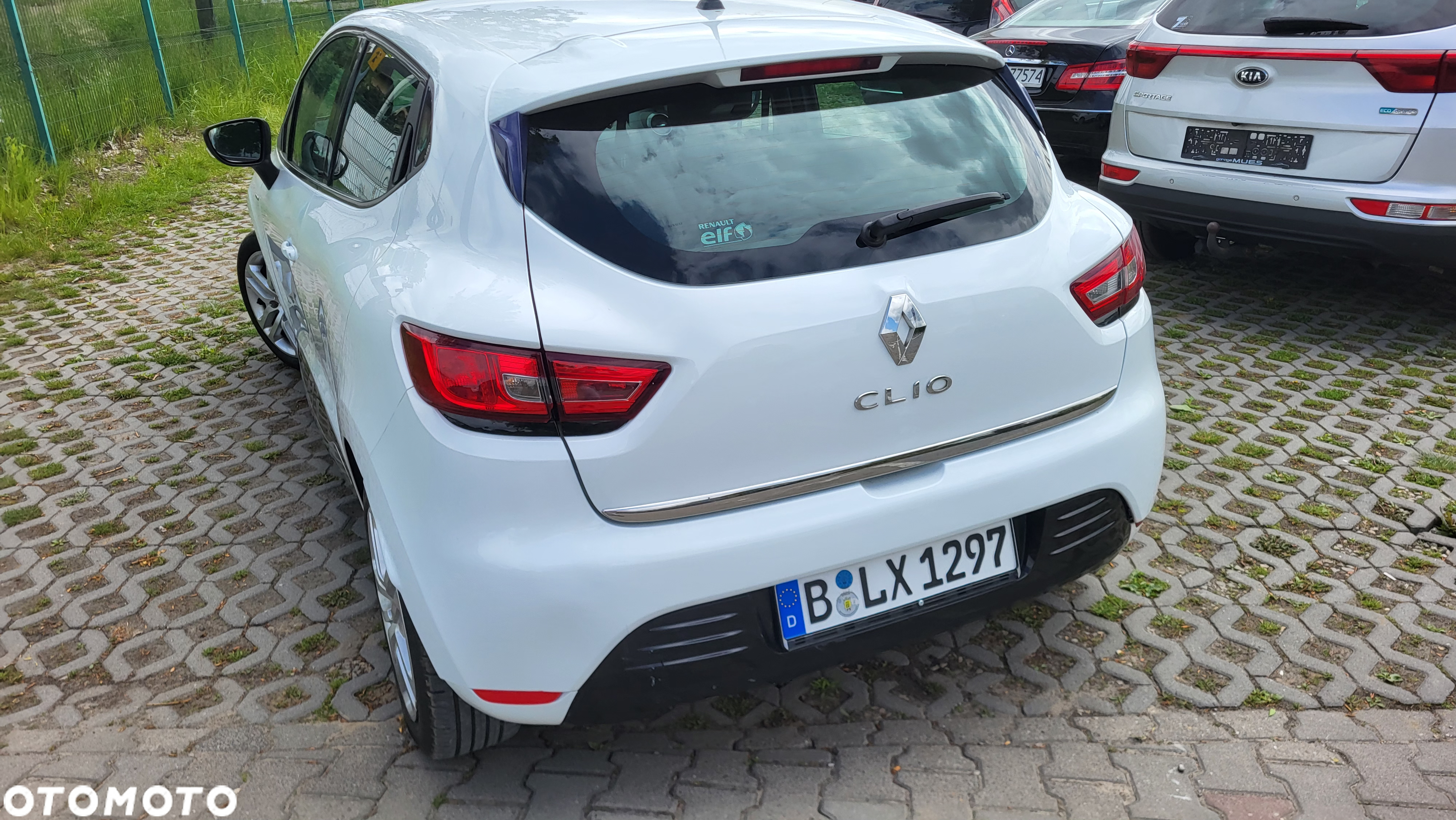 Renault Clio 1.2 16V 75 Limited - 31