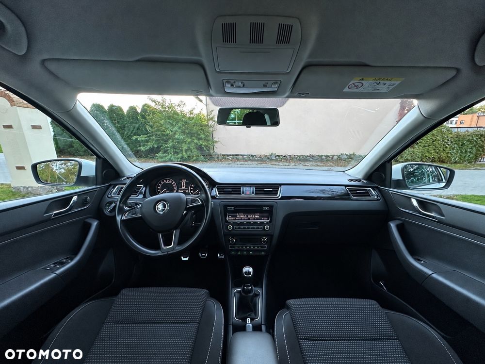 Skoda RAPID - 12