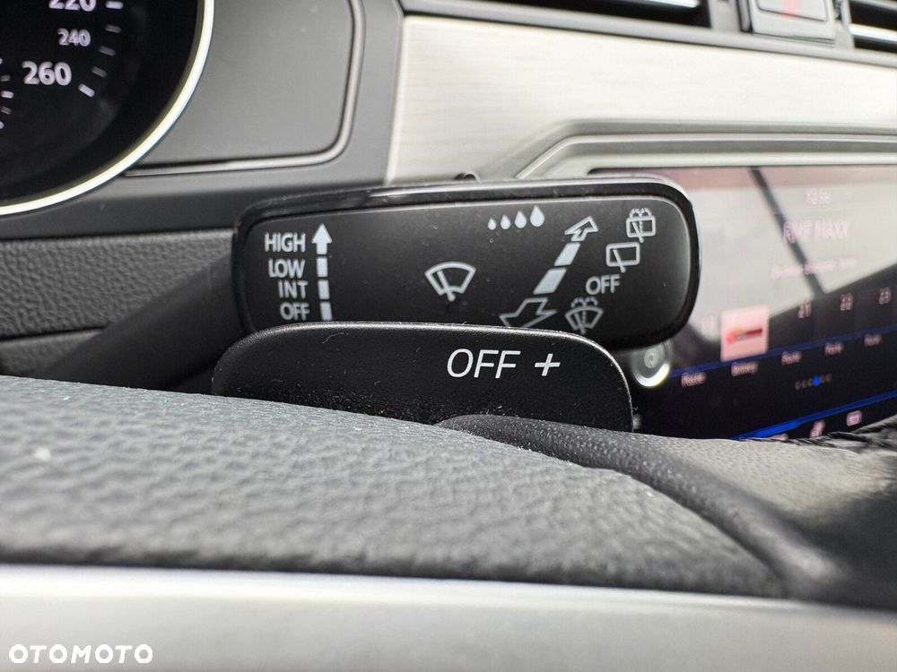 Volkswagen Passat 1.5 TSI EVO Essence DSG - 25