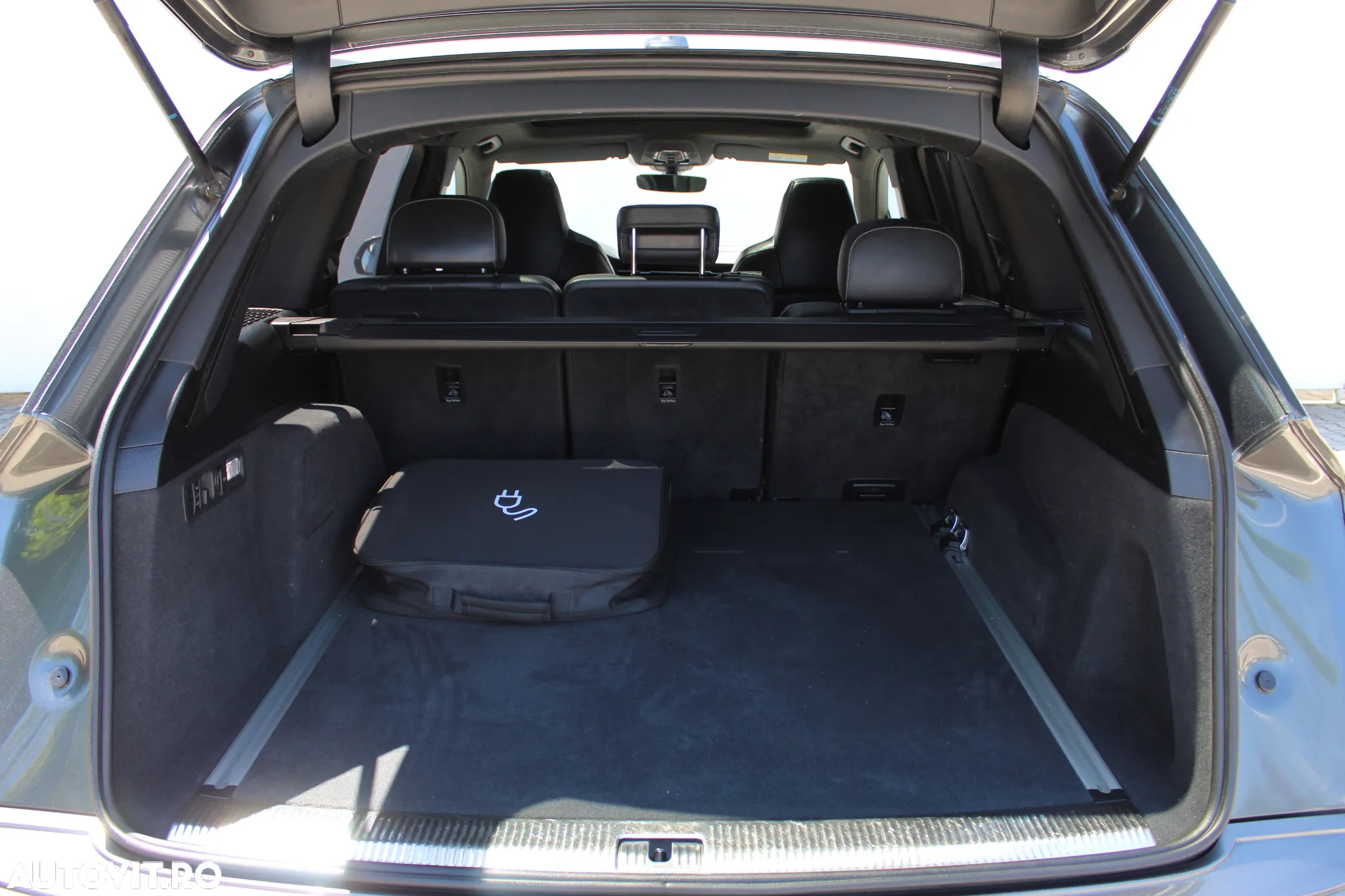 Audi Q7 3.0 55 TFSIe quattro Tiptronic S Line - 37
