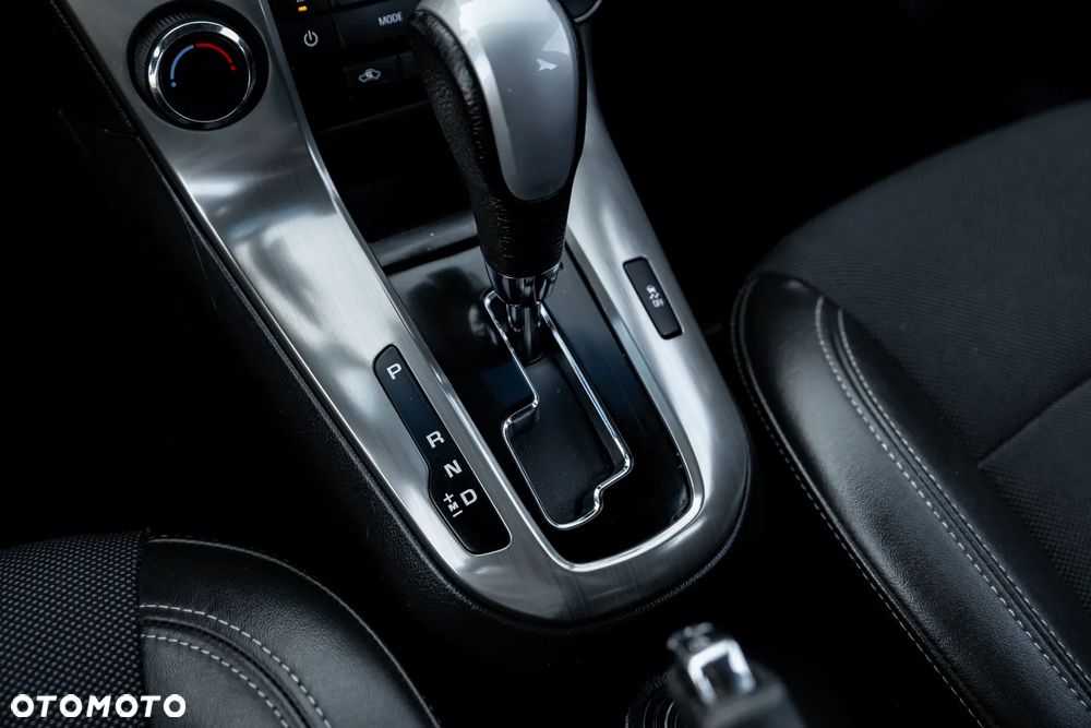 Chevrolet Cruze 1.8 LT+ - 31