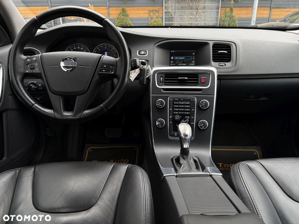 Volvo S60 D4 Geartronic Summum - 32