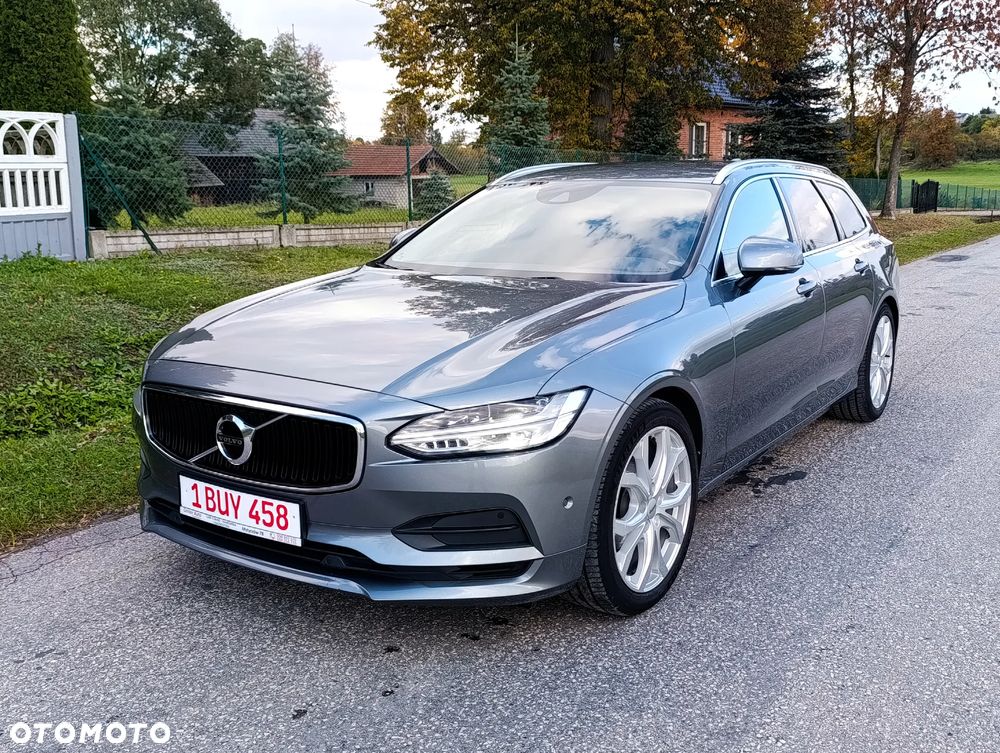 Volvo V90 D3 Momentum Pro - 28