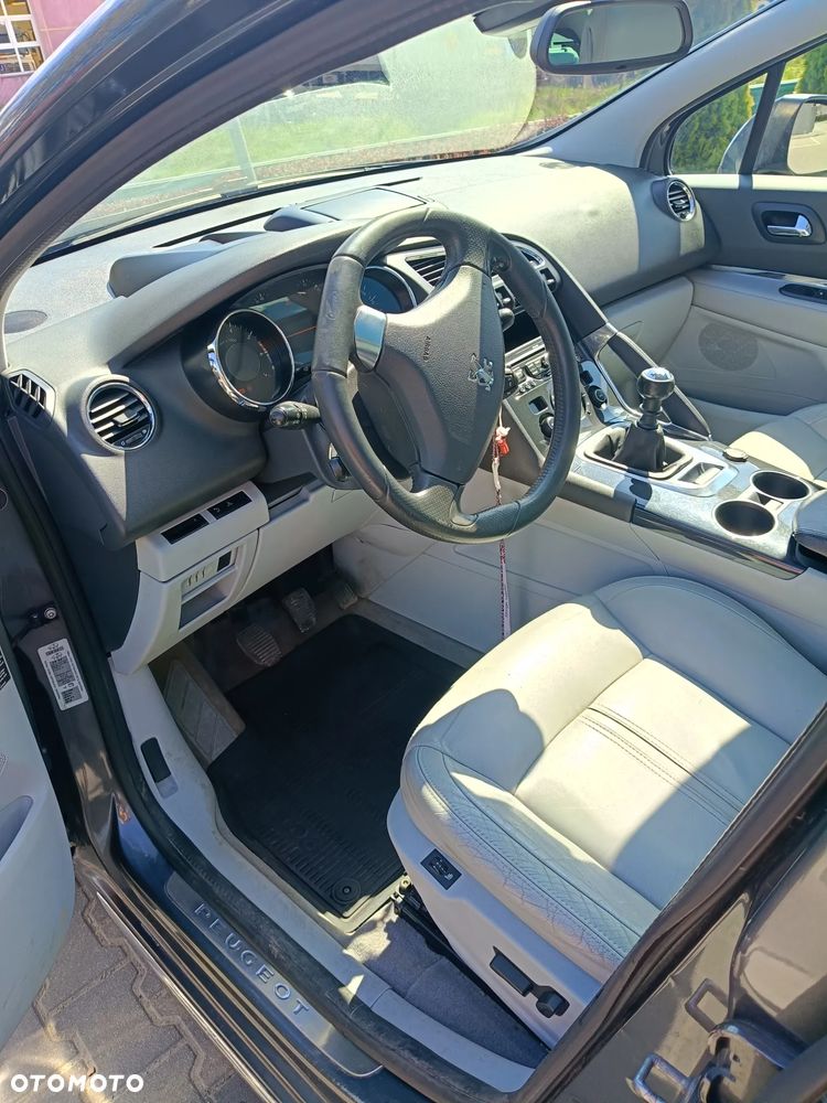 Peugeot 3008 155 THP Premium - 3
