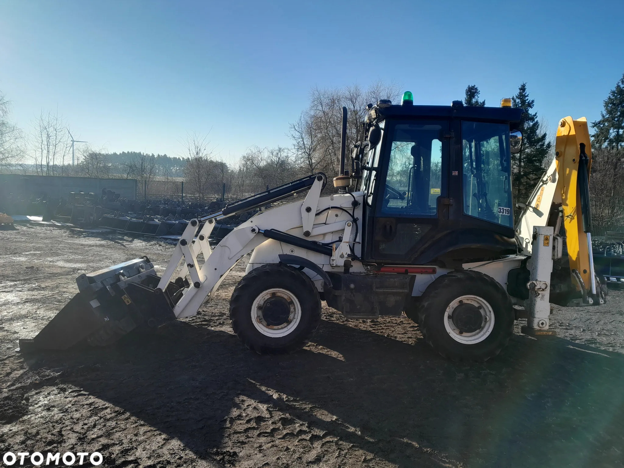 JCB 2CX - 4