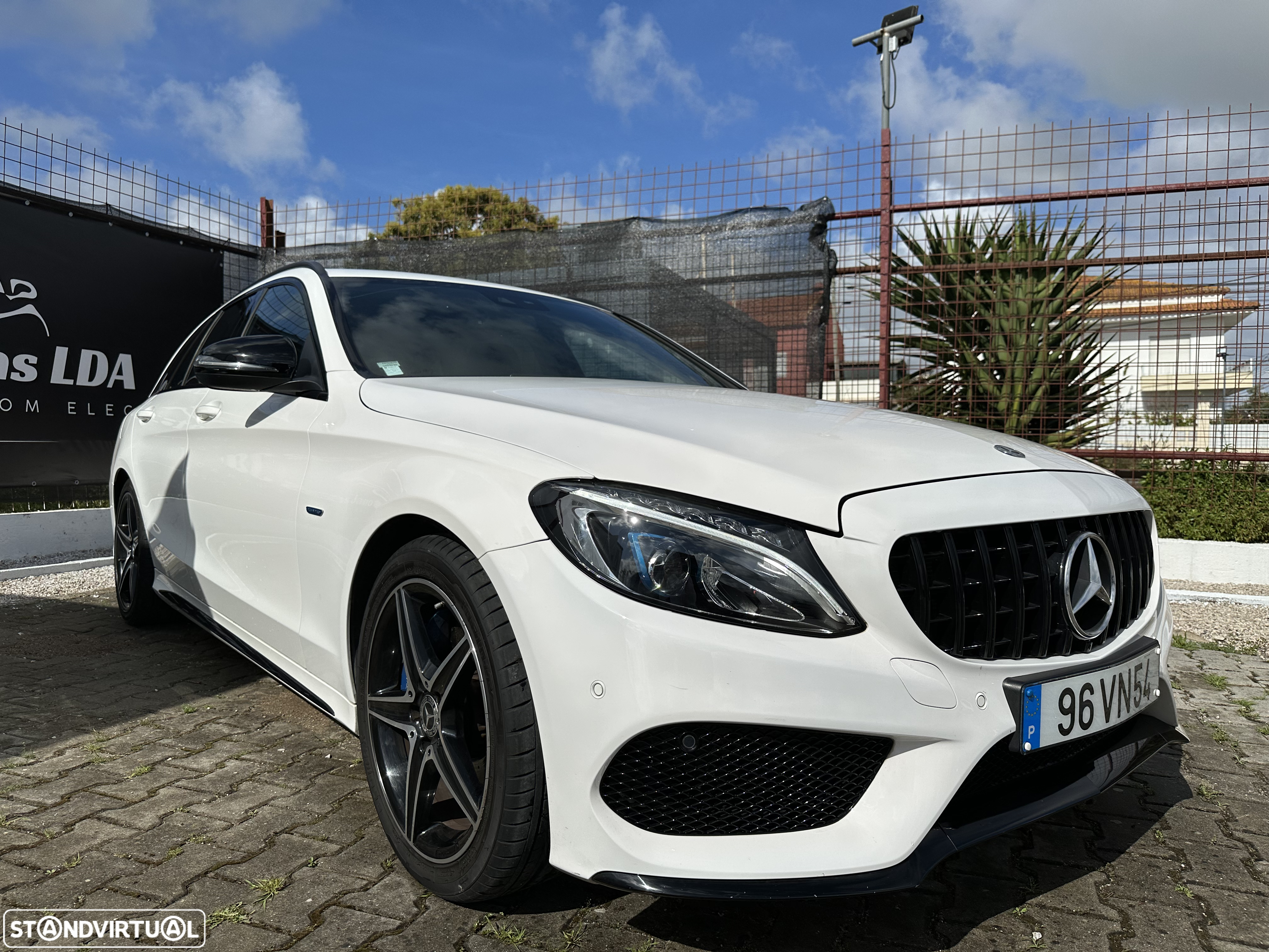 Mercedes-Benz C 350 e - 5
