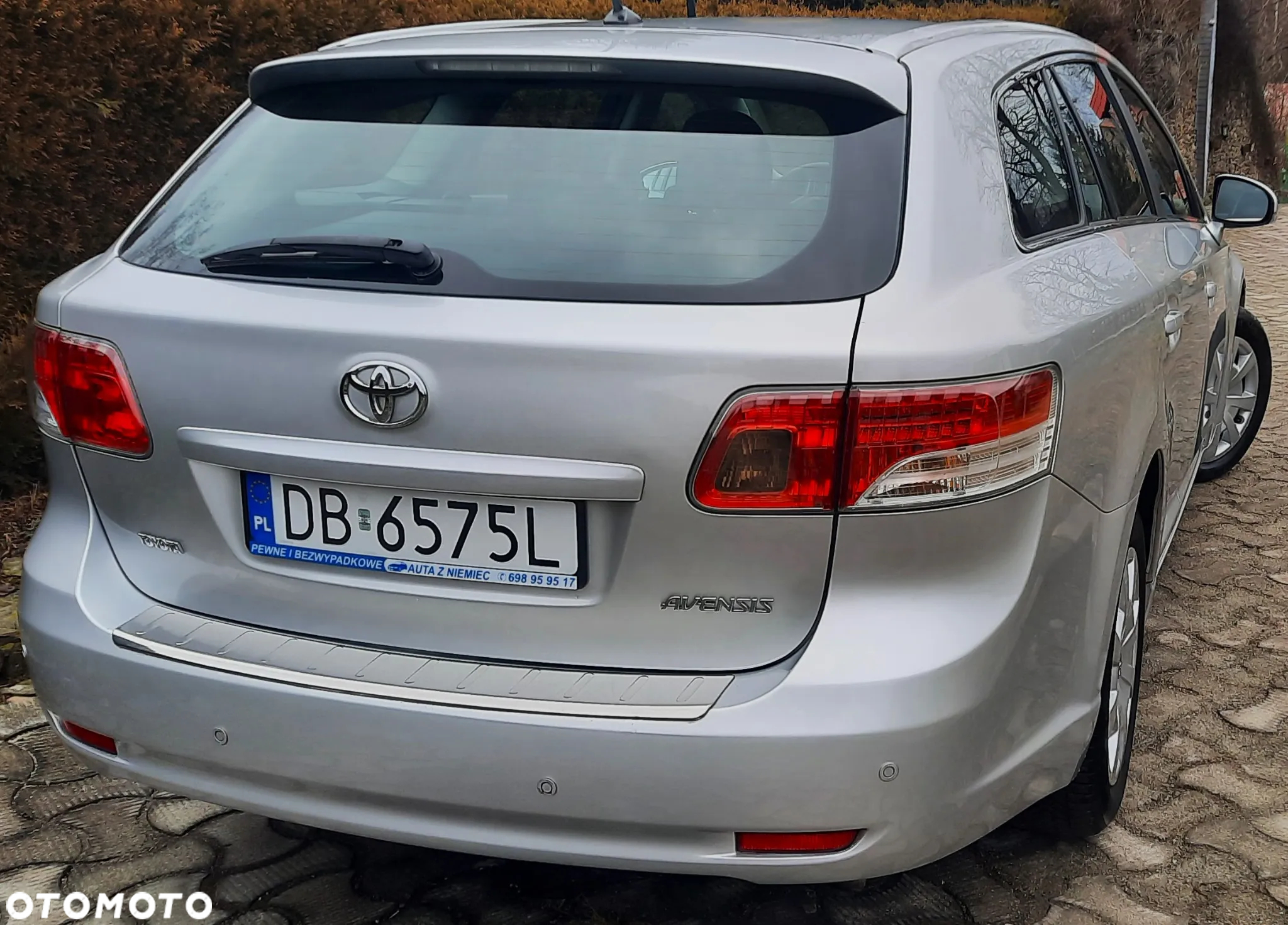 Toyota Avensis Combi 1.6 Comfort - 3