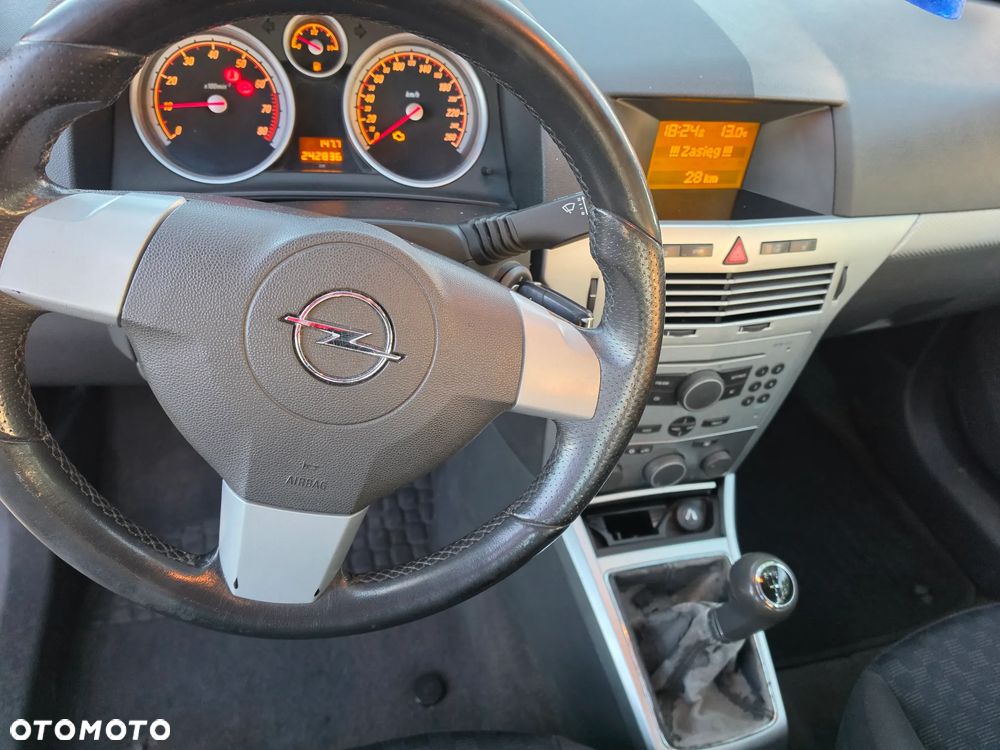 Opel Astra 2004 photo 3