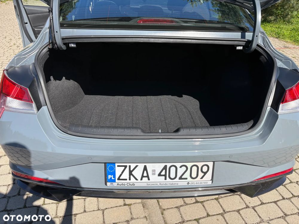 Hyundai Elantra 1.6 Smart - 9