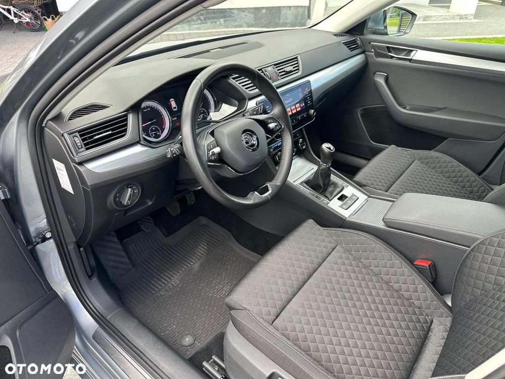 Skoda Superb 2.0 TDI Ambition - 12