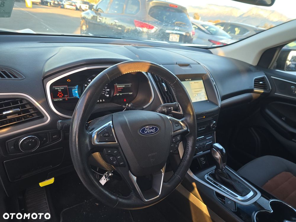 Ford Edge 2.0 EcoBlue Twin-Turbo 4WD Titanium - 10