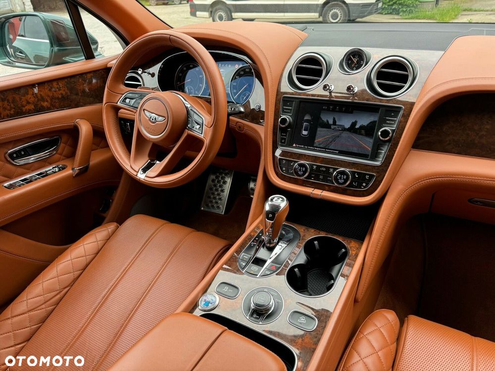 Bentley Bentayga - 15