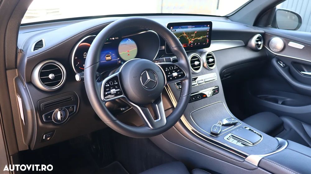 Mercedes-Benz GLC 300 e 4MATIC - 17