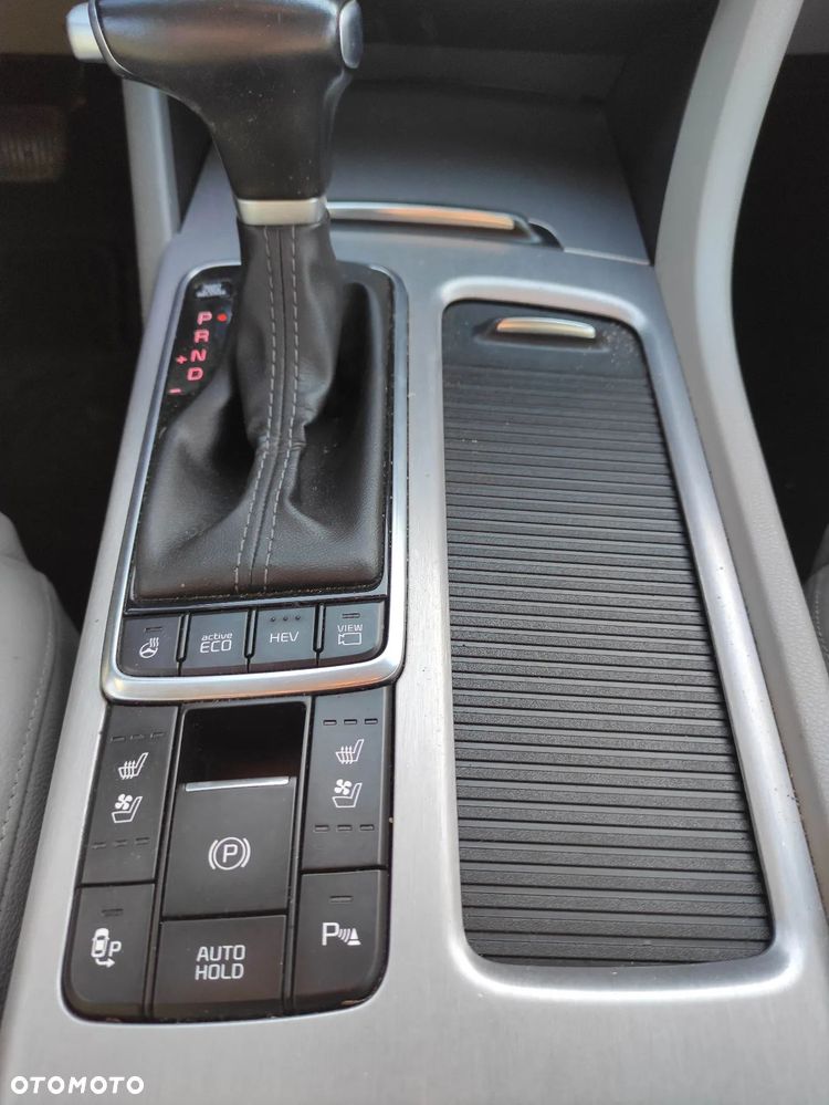 Kia Optima Plug-in Hybrid - 14