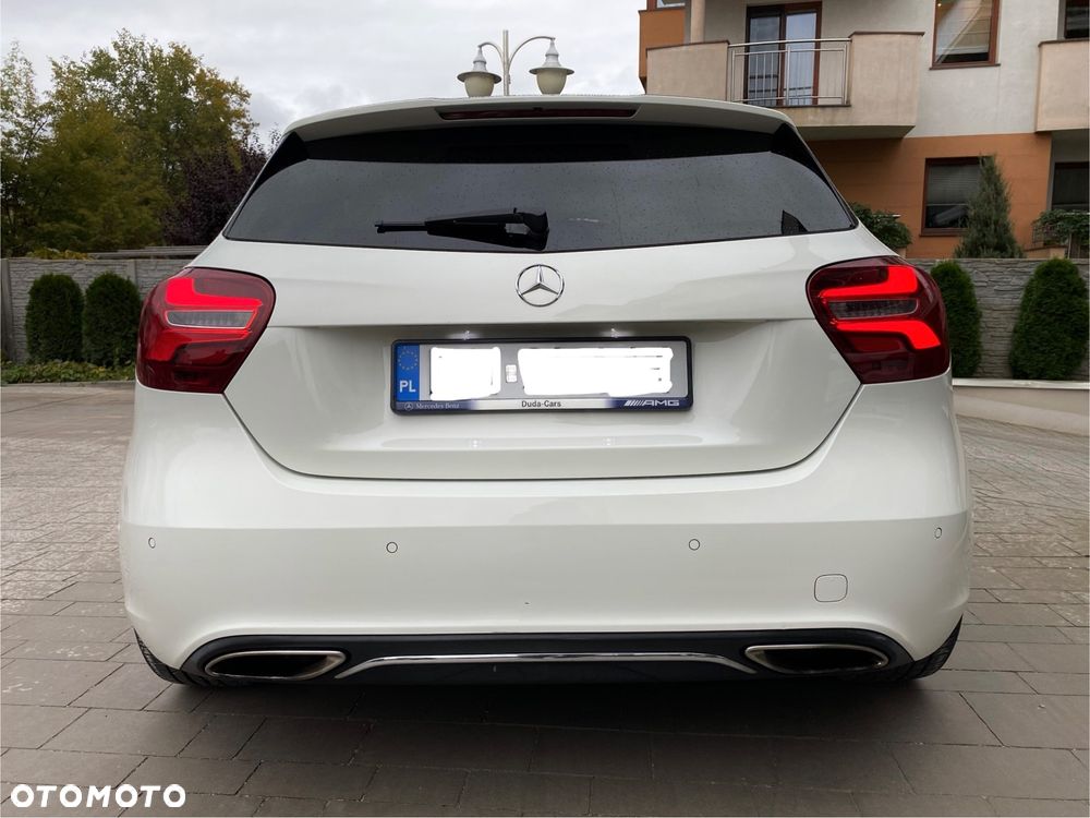Mercedes-Benz Klasa A 180 7G-DCT Urban - 13
