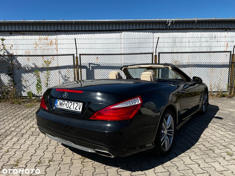 Mercedes-Benz SL - 17