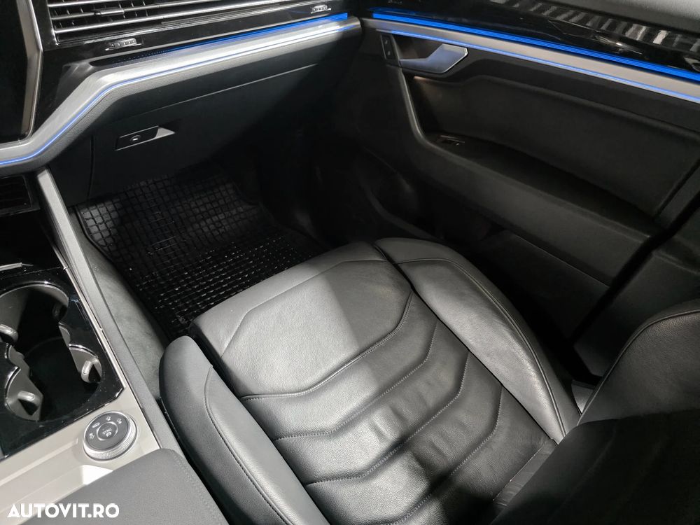 Volkswagen Touareg V6 TDI 4MOTION Elegance - 10