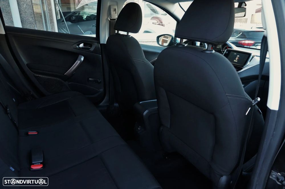 Peugeot 2008 1.2 VTi Active - 18