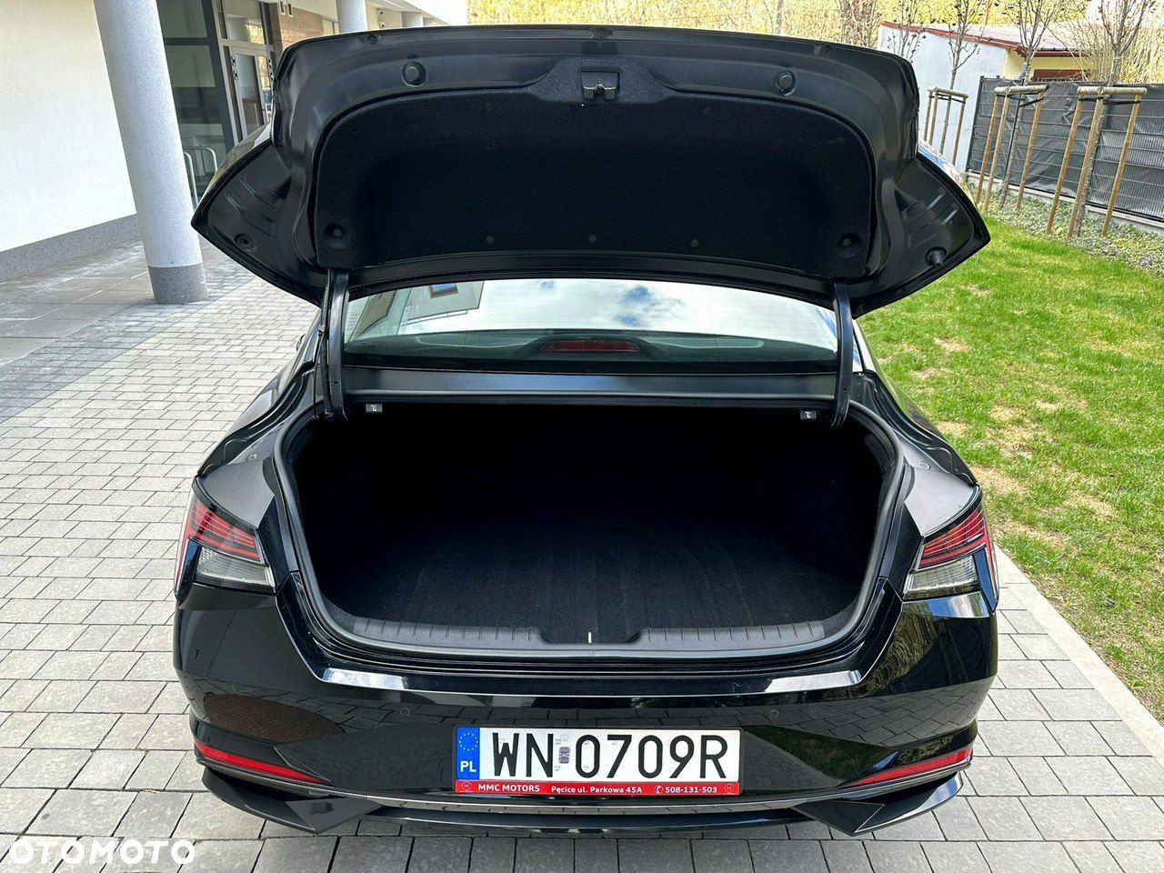 Hyundai Elantra 1.6 Executive CVT - 10