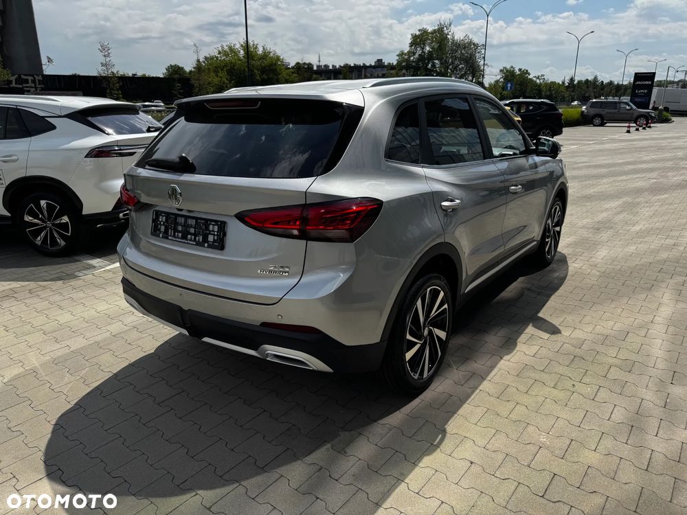 MG ZS Hybrid+ - 6