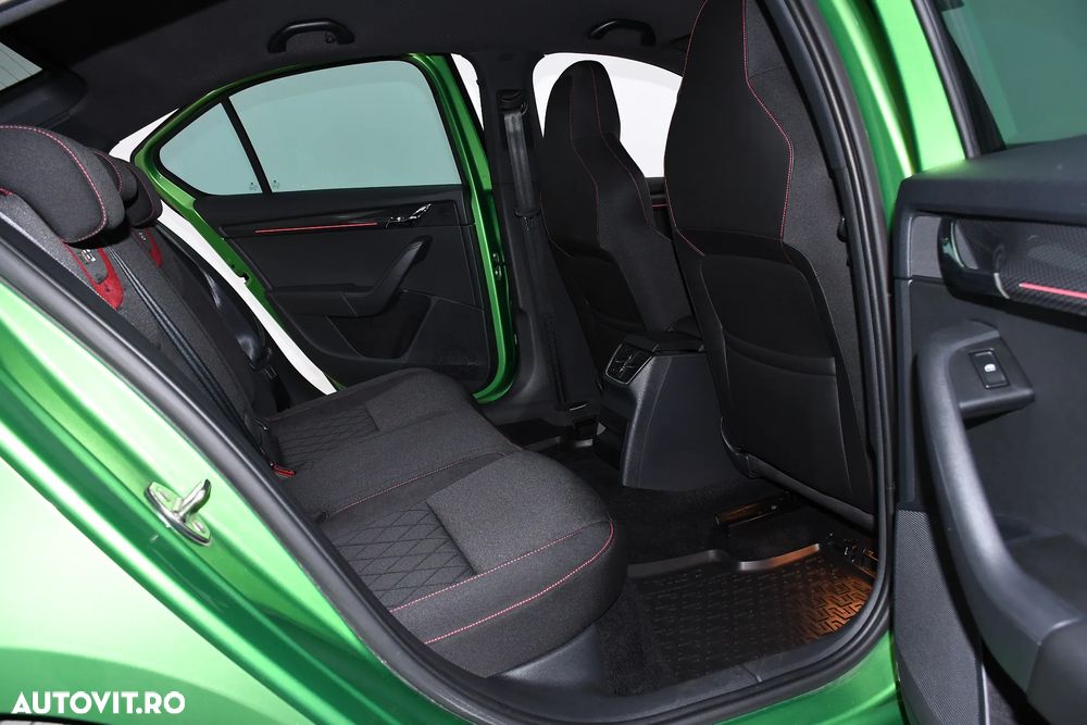 Skoda Octavia 2.0 TDI (Green tec) DSG RS - 7