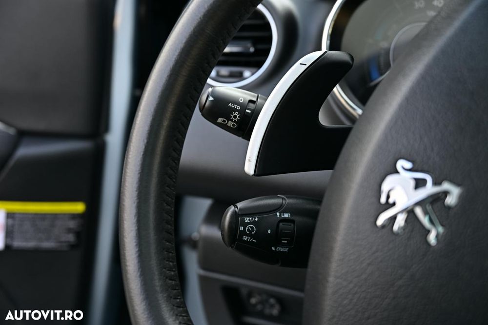 Peugeot 3008 HYbrid4 2.0 HDI FAP BMP - 14