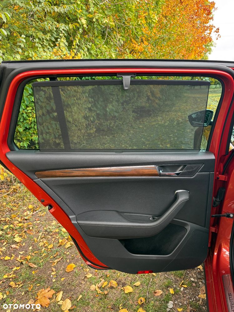 Skoda Superb 2.0 TDI SCR 4x4 Scout DSG - 23