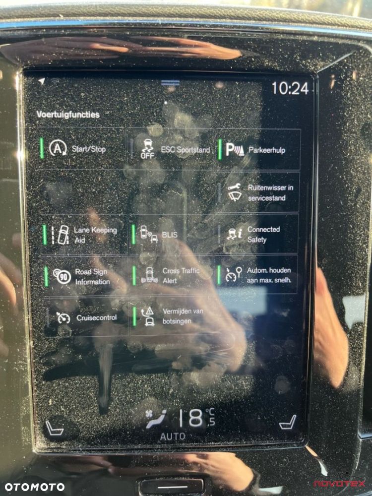 Volvo XC 40 D3 Momentum Pro - 11