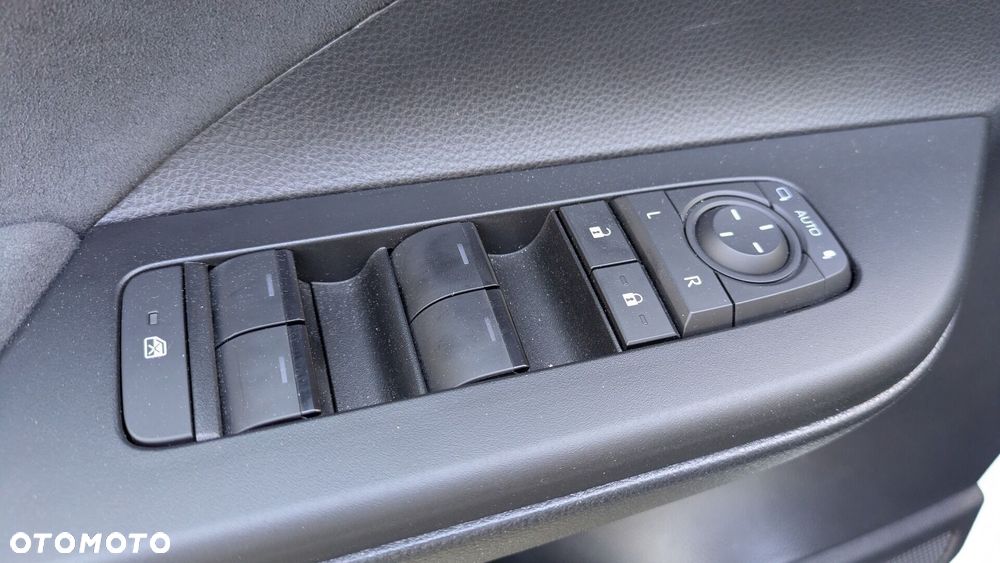 Toyota C-HR 1.8 Hybrid Executive - 18